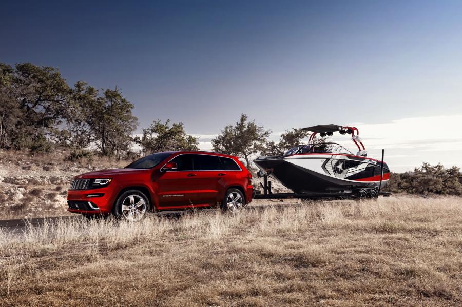  Jeep Grand Cherokee SRT8 2014 года  (фото 47 из 73)